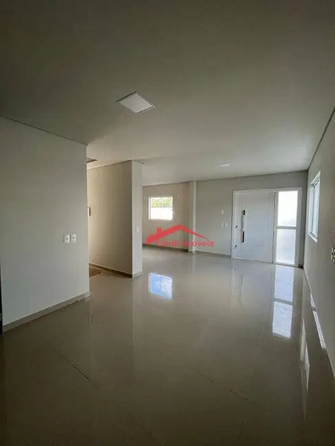 Foto 5 de Sobrado com 3 quartos à venda, 213m2 em América, Joinville - SC