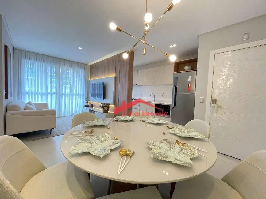 Foto 2 de Apartamento com 2 quartos à venda, 131m2 em Atiradores, Joinville - SC