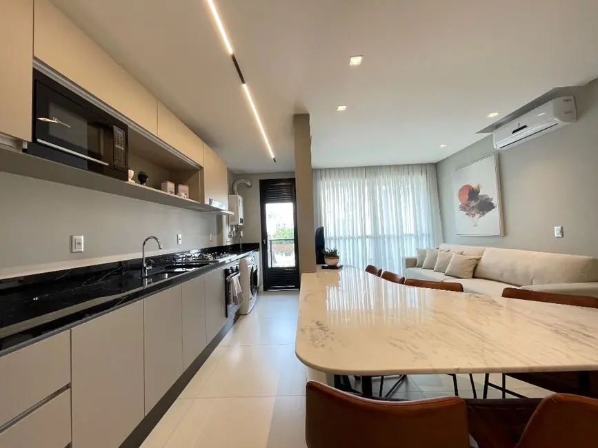 Foto 3 de Apartamento com 2 quartos à venda, 131m2 em Atiradores, Joinville - SC