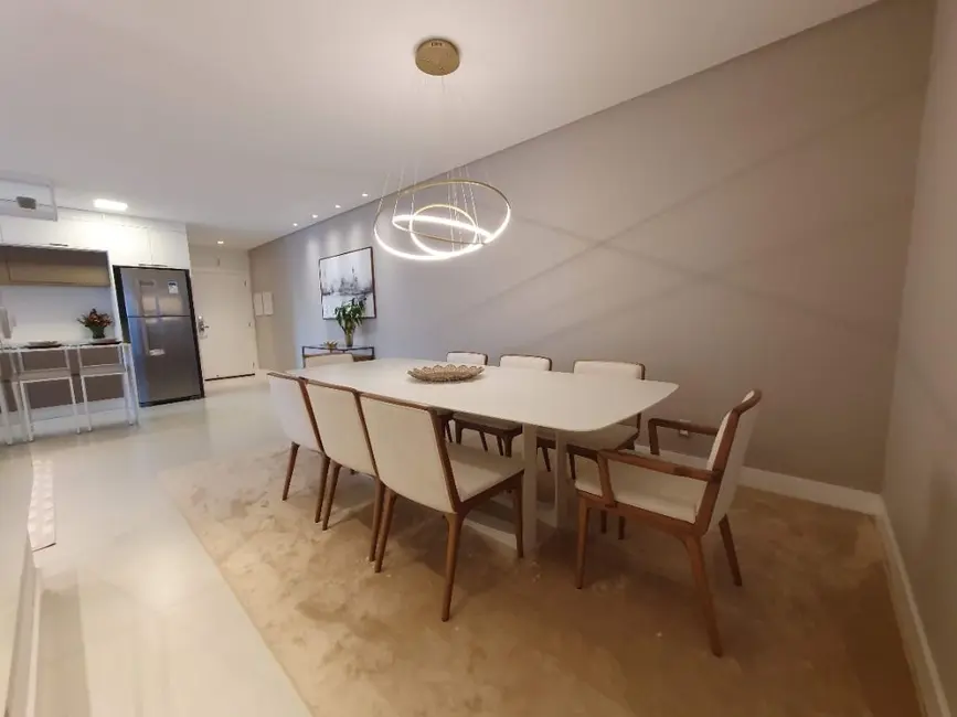 Apartamento com 3 quartos à venda, 212m2 em Atiradores, Joinville - SC - imagem 6 Foto 6 de Apartamento com 3 quartos à venda, 212m2 em Atiradores, Joinville - SC