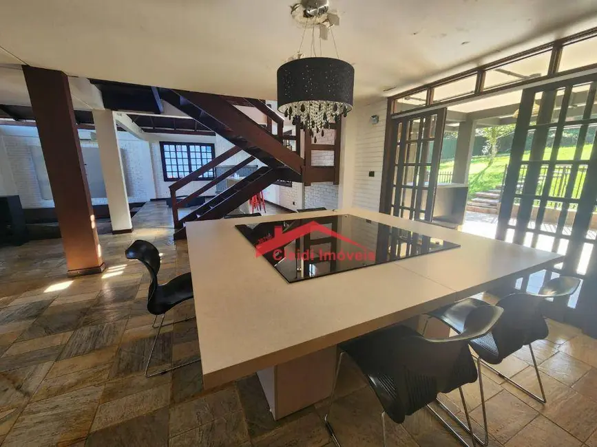 Foto 8 de Casa com 3 quartos para alugar, 964m2 em Floresta, Joinville - SC