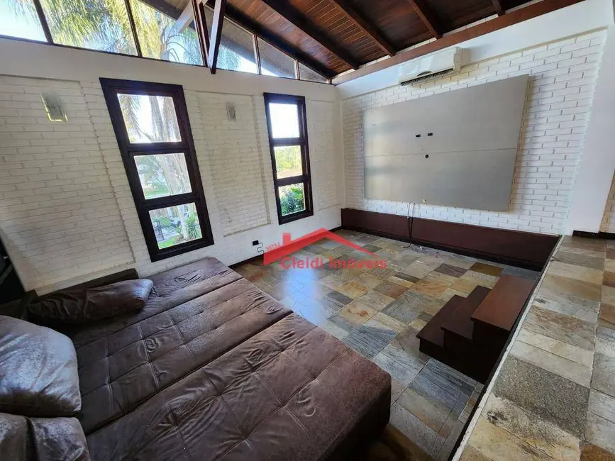 Foto 5 de Casa com 3 quartos para alugar, 964m2 em Floresta, Joinville - SC