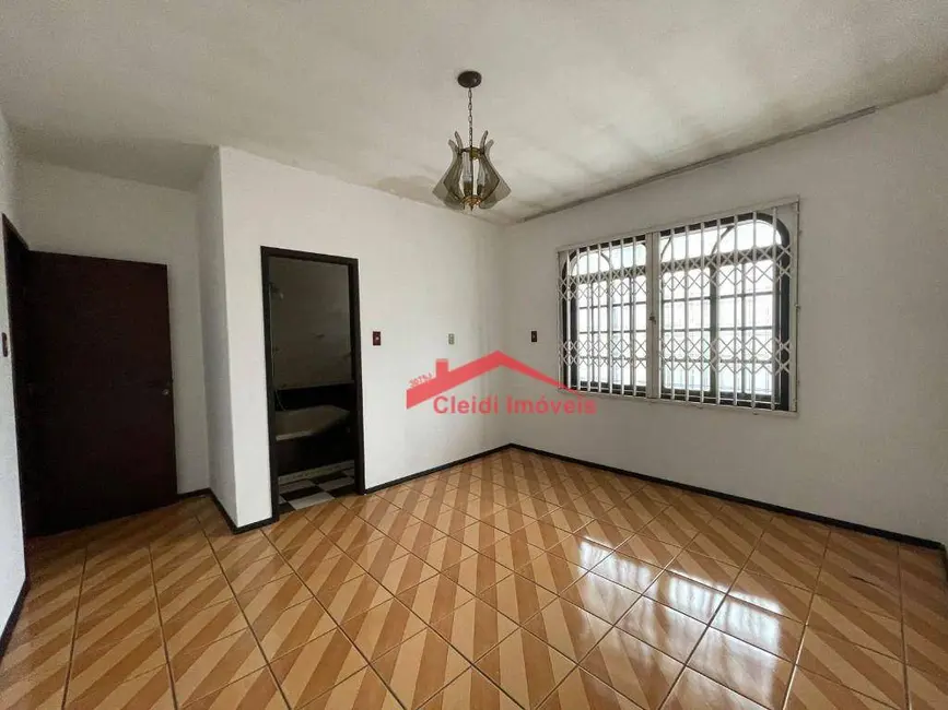 Foto 2 de Apartamento com 4 quartos para alugar, 200m2 em Bom Retiro, Joinville - SC