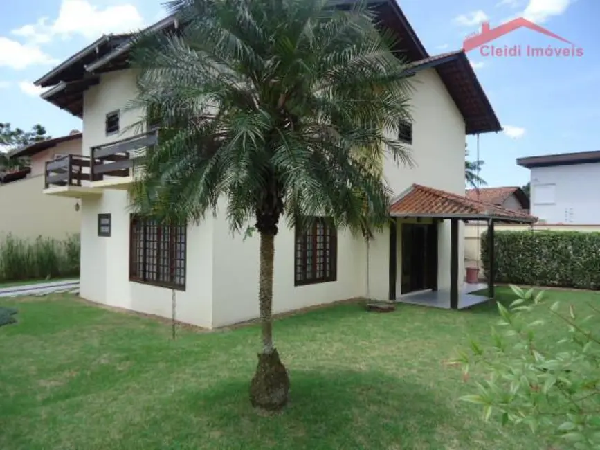 Casa com 2 quartos à venda, 670m2 em América, Joinville - SC - imagem 7 Foto 7 de Casa com 2 quartos à venda, 670m2 em América, Joinville - SC