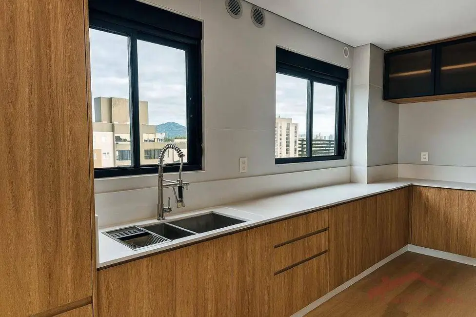 Foto 3 de Apartamento com 3 quartos à venda, 196m2 em Anita Garibaldi, Joinville - SC