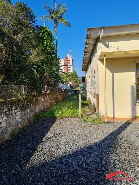 Foto 2 de Casa com 3 quartos à venda, 800m2 em América, Joinville - SC
