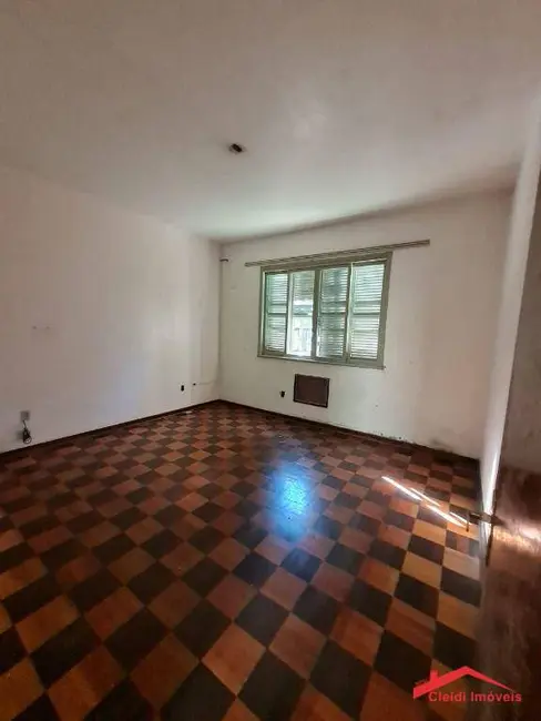 Casa com 3 quartos à venda, 800m2 em América, Joinville - SC - imagem 4 Foto 4 de Casa com 3 quartos à venda, 800m2 em América, Joinville - SC