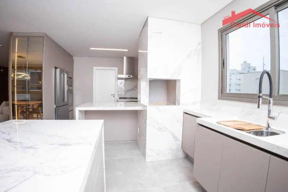 Foto 9 de Apartamento com 3 quartos à venda, 255m2 em América, Joinville - SC