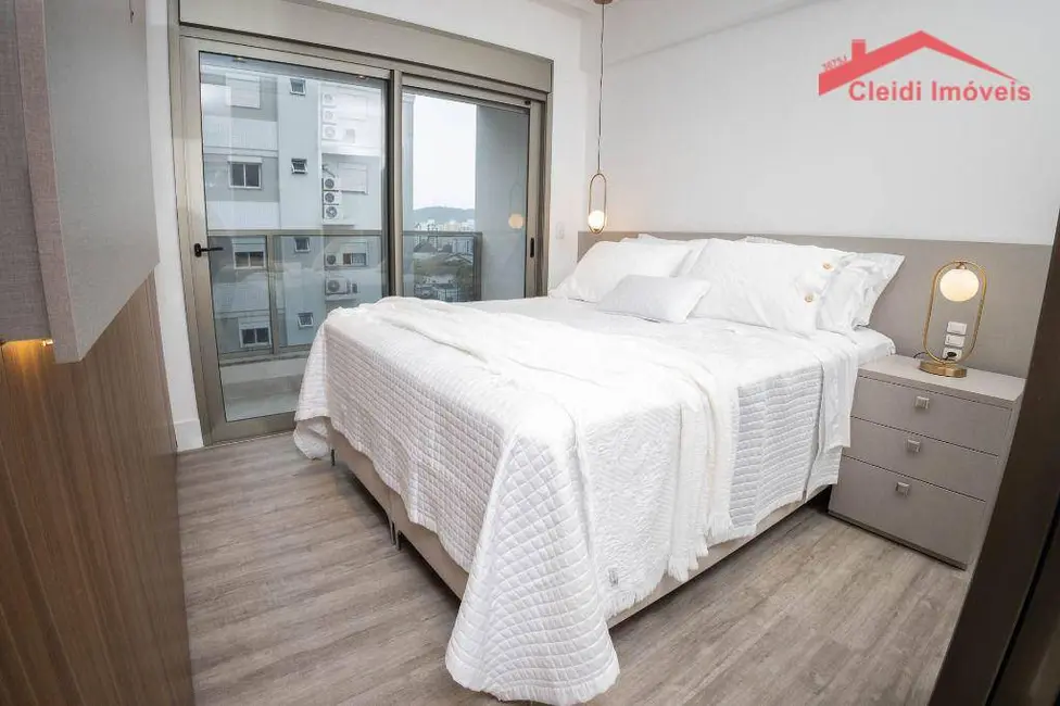 Foto 9 de Apartamento com 3 quartos à venda, 255m2 em América, Joinville - SC