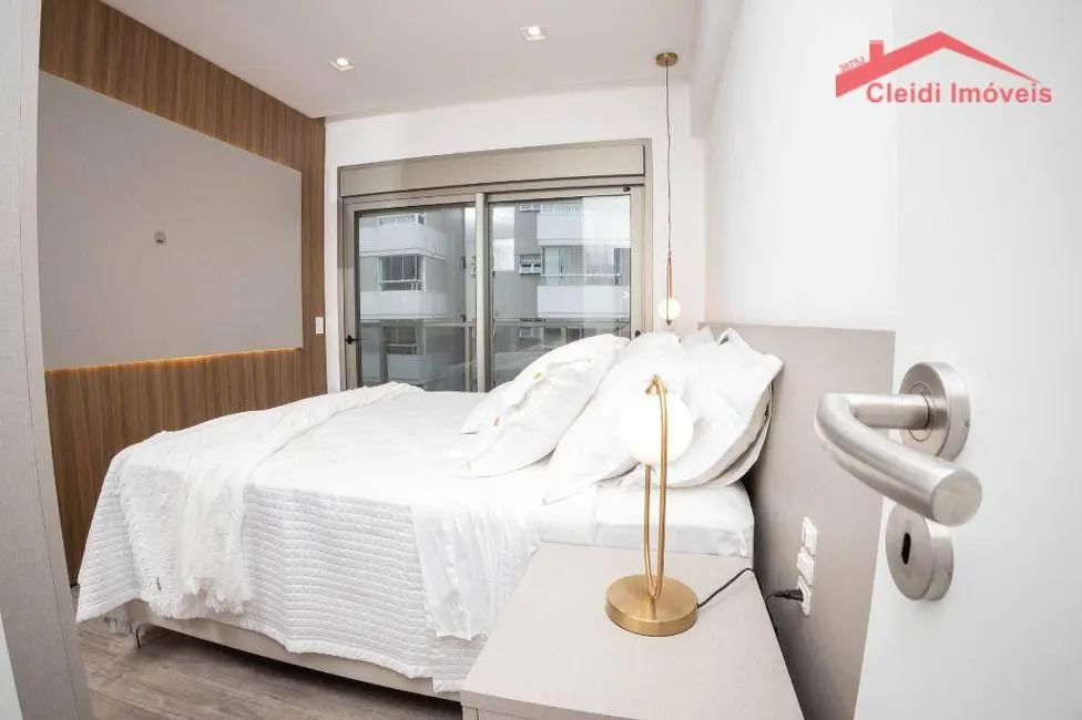 Foto 8 de Apartamento com 3 quartos à venda, 255m2 em América, Joinville - SC