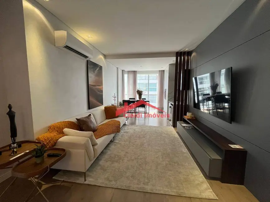 Foto 2 de Apartamento com 3 quartos à venda, 186m2 em Saguaçu, Joinville - SC