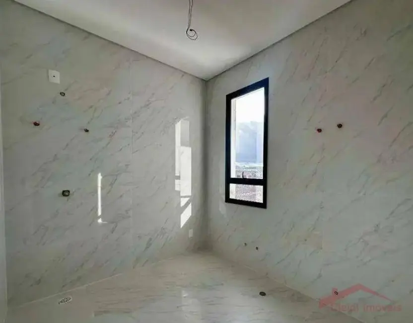 Foto 6 de Sobrado com 3 quartos à venda, 221m2 em Iririú, Joinville - SC