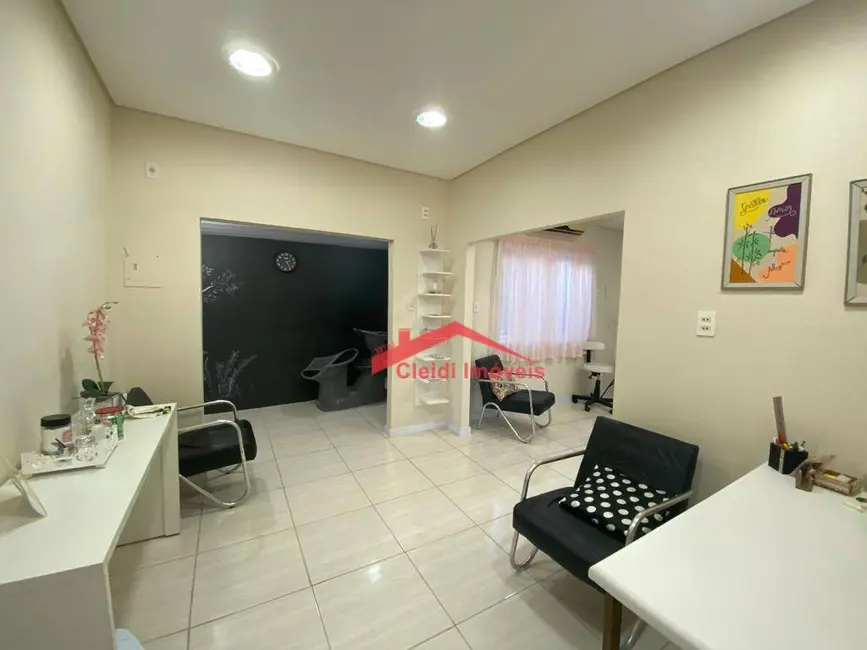Foto 5 de Casa com 2 quartos à venda, 435m2 em Vila Nova, Joinville - SC