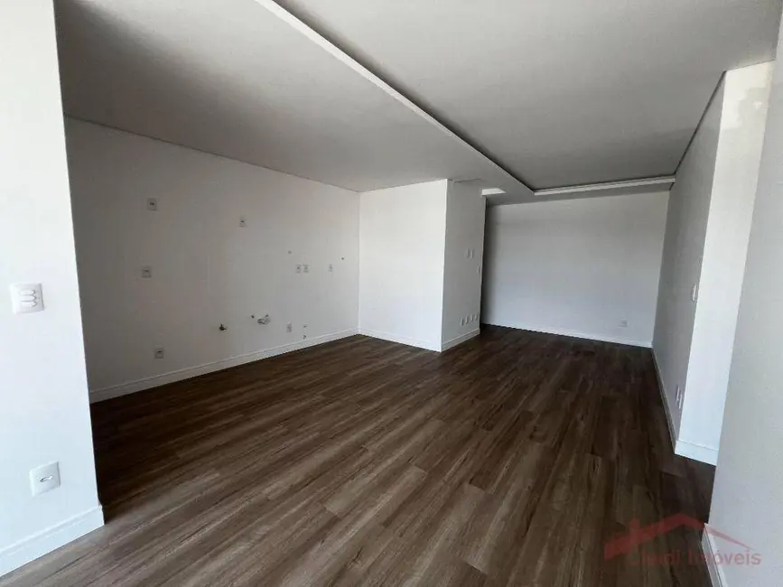 Foto 3 de Apartamento com 2 quartos à venda, 75m2 em Anita Garibaldi, Joinville - SC