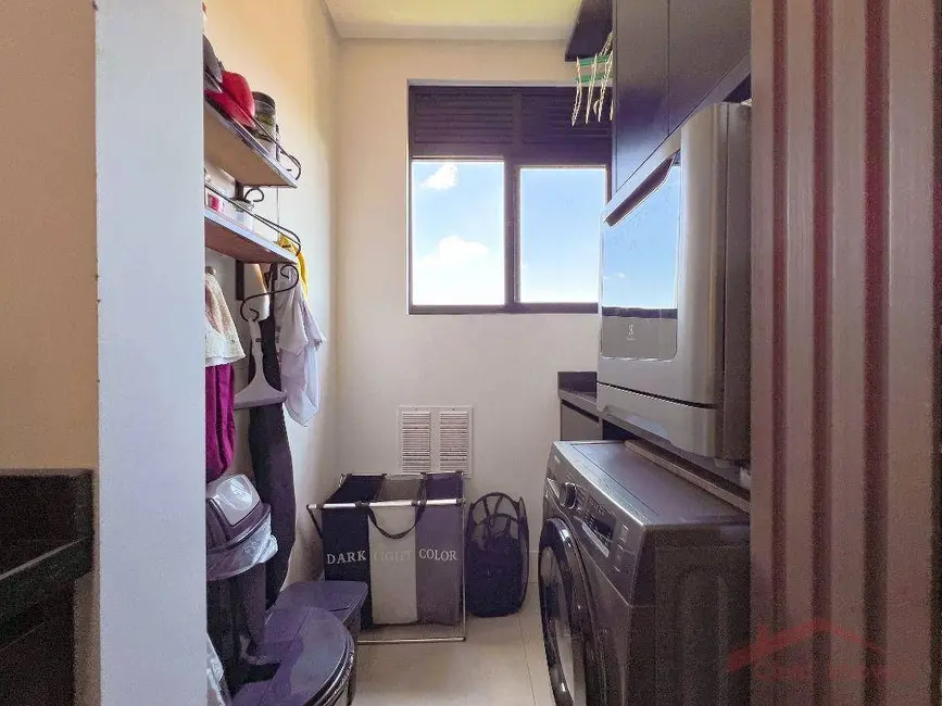 Apartamento com 2 quartos à venda, 92m2 em Anita Garibaldi, Joinville - SC - imagem 9 Foto 9 de Apartamento com 2 quartos à venda, 92m2 em Anita Garibaldi, Joinville - SC