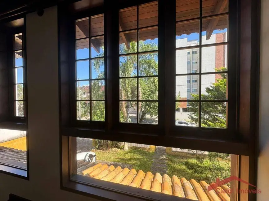 Foto 9 de Casa com 3 quartos para alugar, 900m2 em América, Joinville - SC