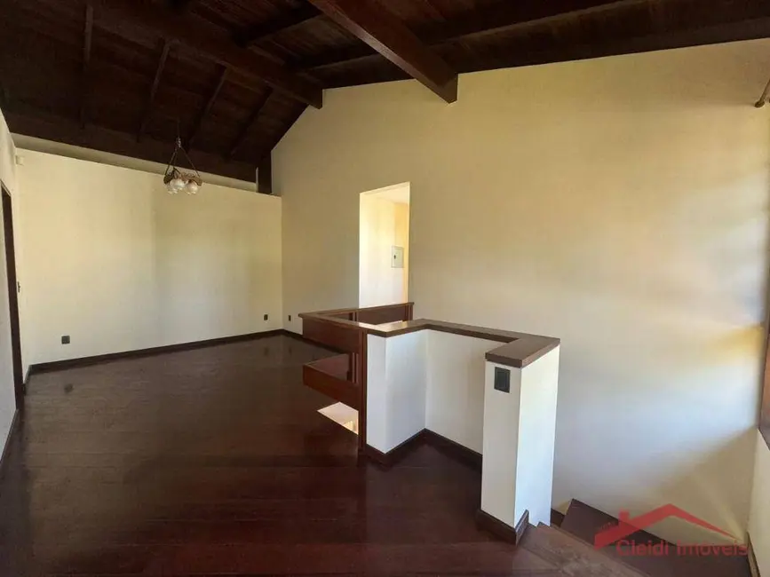 Foto 8 de Casa com 3 quartos para alugar, 900m2 em América, Joinville - SC