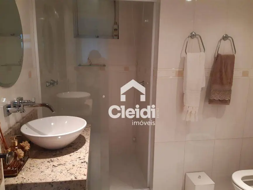 Foto 9 de Cobertura com 2 quartos à venda, 302m2 em América, Joinville - SC