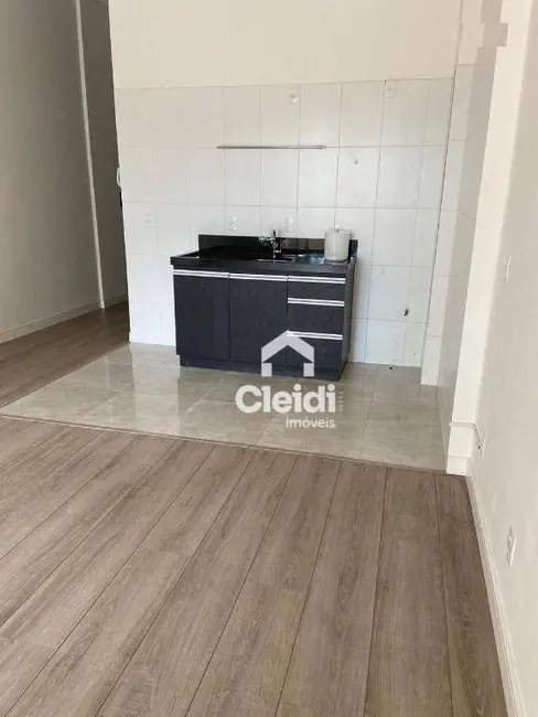 Foto 2 de Apartamento com 1 quarto à venda, 100m2 em Atiradores, Joinville - SC
