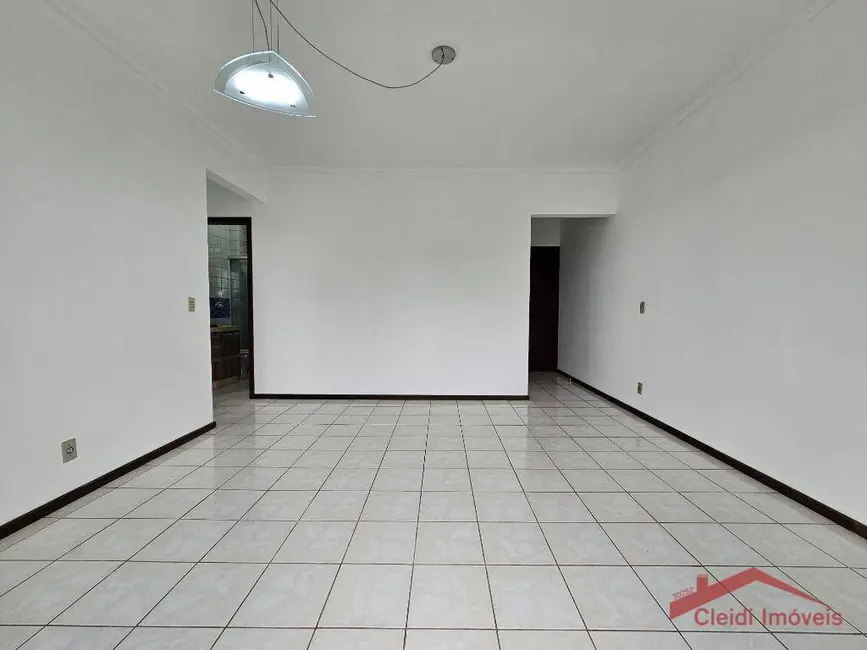 Foto 3 de Apartamento com 3 quartos para alugar, 109m2 em Iririú, Joinville - SC