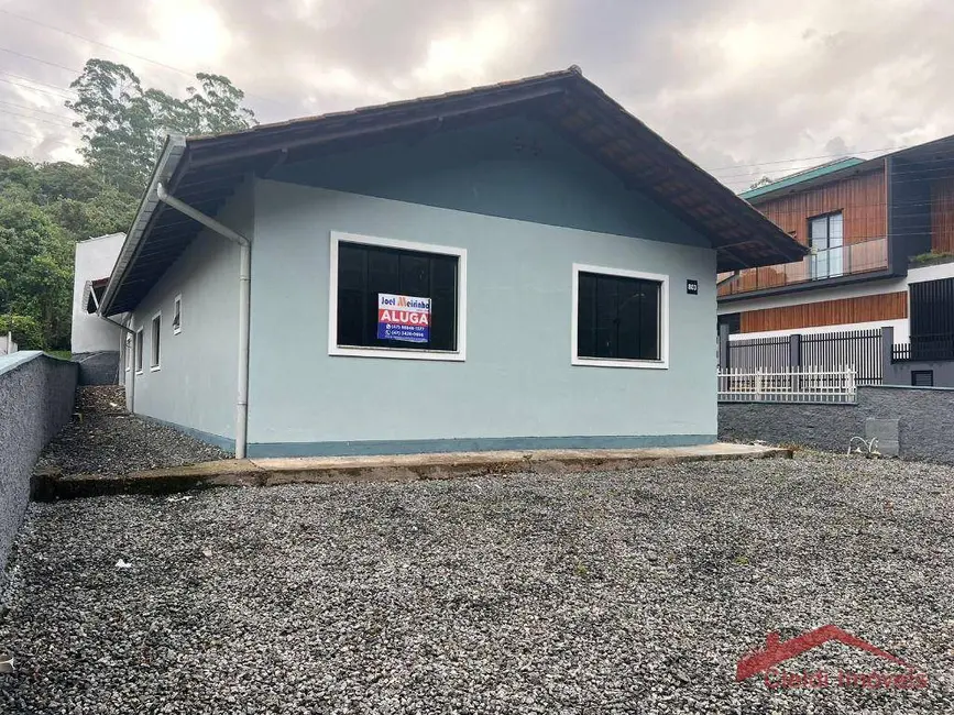 Foto 1 de Casa com 3 quartos à venda, 402m2 em São Marcos, Joinville - SC
