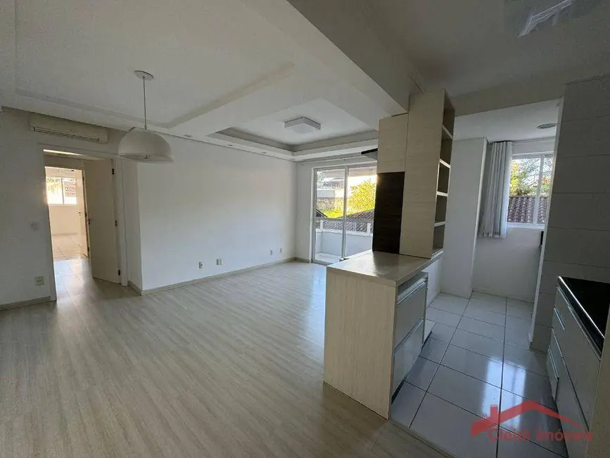 Apartamento com 3 quartos para alugar, 103m2 em Anita Garibaldi, Joinville - SC - imagem 3 Foto 3 de Apartamento com 3 quartos para alugar, 103m2 em Anita Garibaldi, Joinville - SC