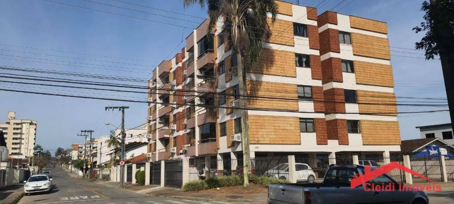 Foto 1 de Apartamento com 2 quartos para alugar, 85m2 em Costa e Silva, Joinville - SC