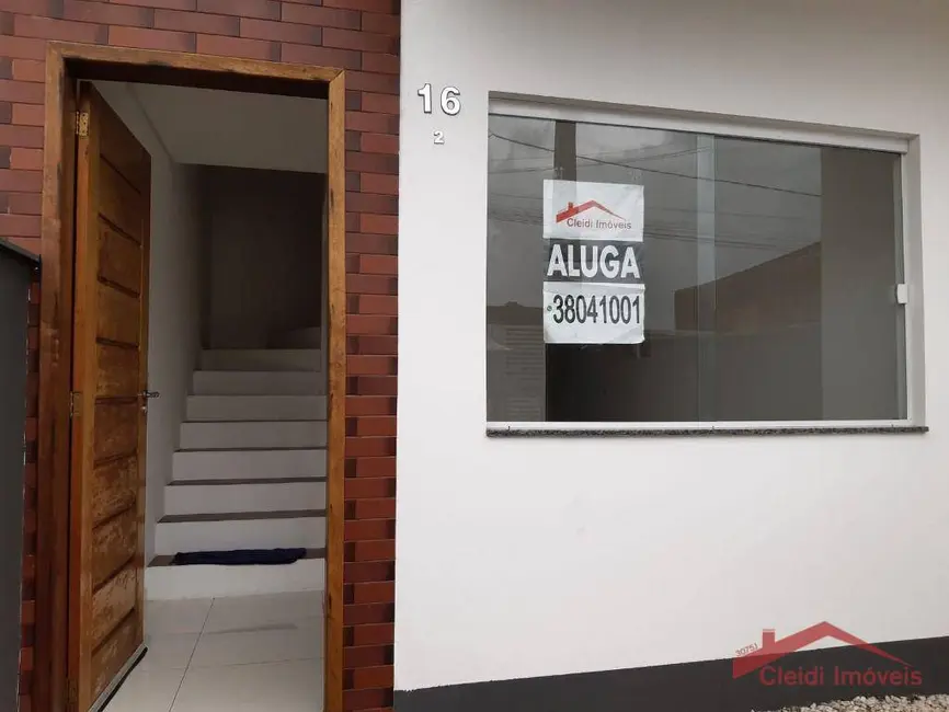 Foto 2 de Sobrado com 2 quartos para alugar, 65m2 em Boa Vista, Joinville - SC