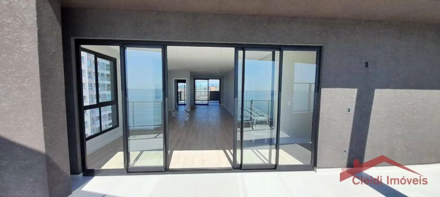 Foto 9 de Cobertura com 3 quartos à venda, 221m2 em Balneario Picarras - SC