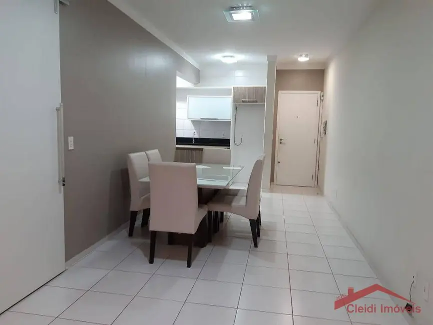 Foto 2 de Apartamento com 2 quartos à venda e para alugar, 95m2 em Bom Retiro, Joinville - SC
