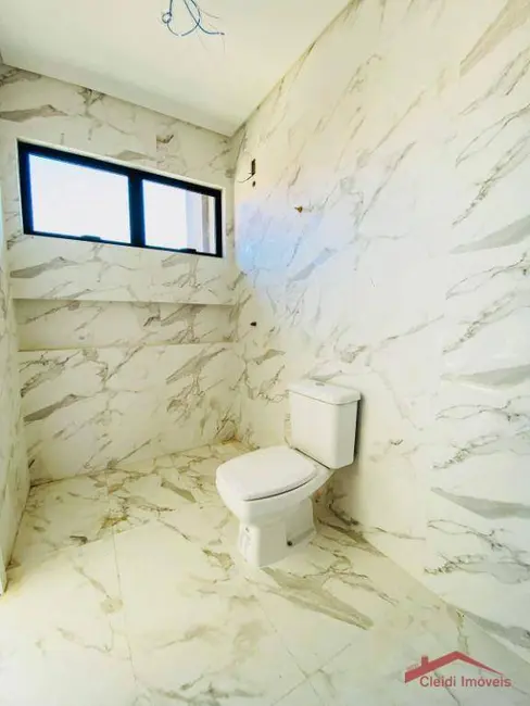 Foto 7 de Sobrado com 3 quartos à venda, 150m2 em Balneario Picarras - SC