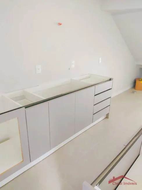 Foto 8 de Sobrado com 3 quartos à venda, 150m2 em Balneario Picarras - SC