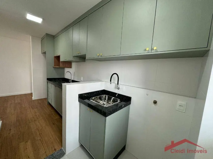 Foto 3 de Apartamento com 2 quartos para alugar, 92m2 em Centro, Joinville - SC