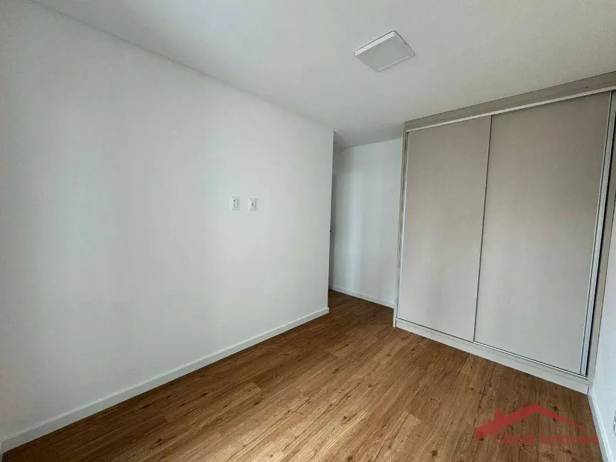 Foto 9 de Apartamento com 2 quartos para alugar, 92m2 em Centro, Joinville - SC