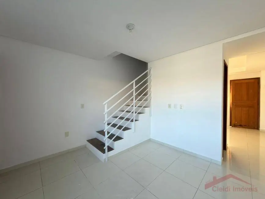Foto 4 de Sobrado com 2 quartos para alugar, 364m2 em Boa Vista, Joinville - SC