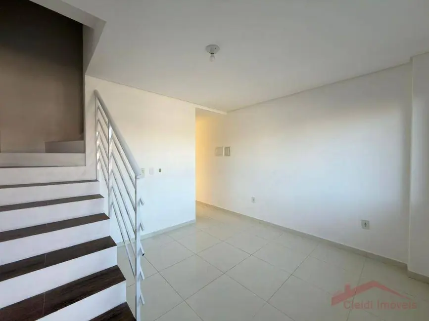 Foto 5 de Sobrado com 2 quartos para alugar, 364m2 em Boa Vista, Joinville - SC