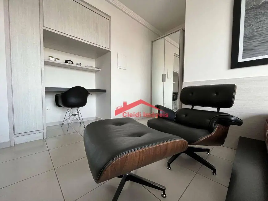 Foto 6 de Apartamento com 1 quarto à venda, 47m2 em Bucarein, Joinville - SC