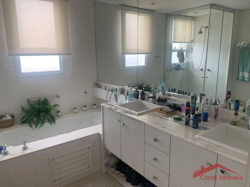 Apartamento com 4 quartos à venda, 395m2 em Anita Garibaldi, Joinville - SC - imagem 8 Foto 8 de Apartamento com 4 quartos à venda, 395m2 em Anita Garibaldi, Joinville - SC