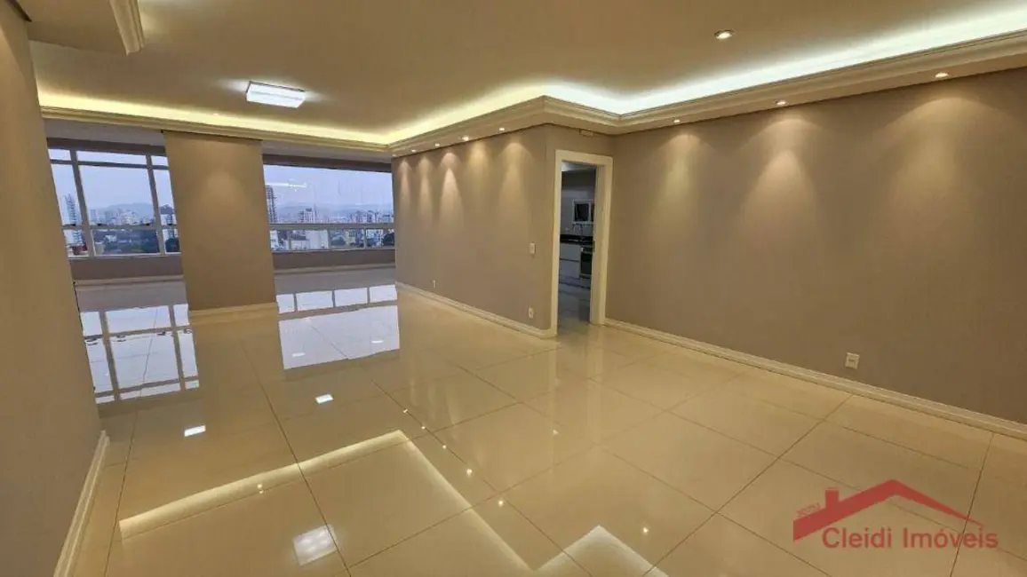 Foto 3 de Apartamento com 4 quartos à venda, 371m2 em Atiradores, Joinville - SC