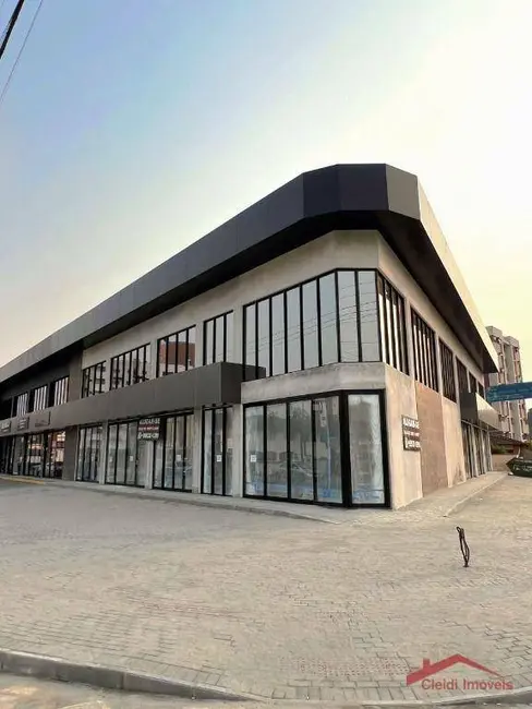 Loja para alugar, 118m2 em Bom Retiro, Joinville - SC - imagem 2 Foto 2 de Loja para alugar, 118m2 em Bom Retiro, Joinville - SC