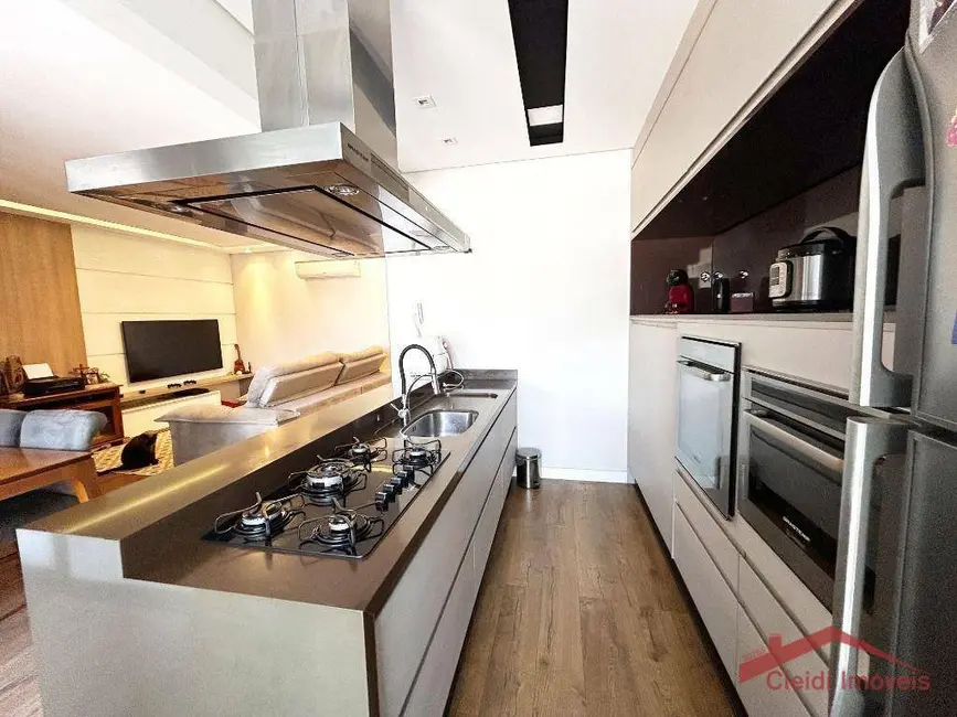 Foto 3 de Apartamento com 3 quartos à venda, 134m2 em Iririú, Joinville - SC