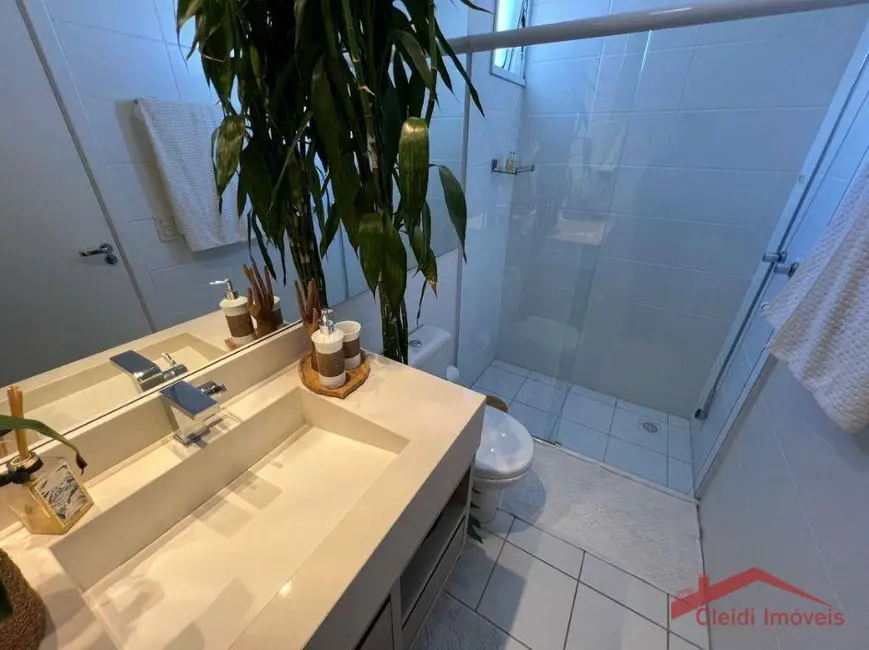 Foto 8 de Apartamento com 3 quartos à venda, 156m2 em Santo Antônio, Joinville - SC