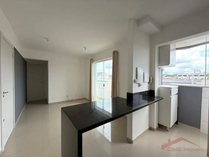 Foto 7 de Apartamento com 1 quarto para alugar, 49m2 em Floresta, Joinville - SC
