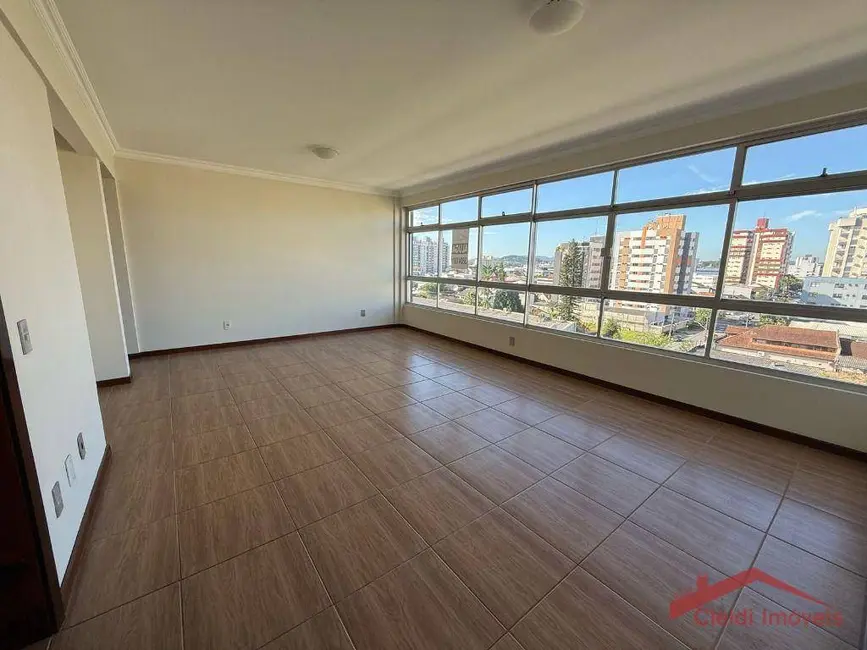 Foto 6 de Apartamento com 3 quartos para alugar, 135m2 em Anita Garibaldi, Joinville - SC