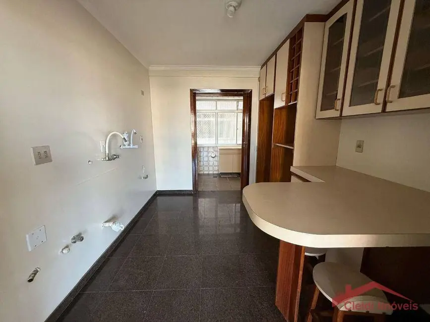 Foto 9 de Apartamento com 3 quartos para alugar, 135m2 em Anita Garibaldi, Joinville - SC