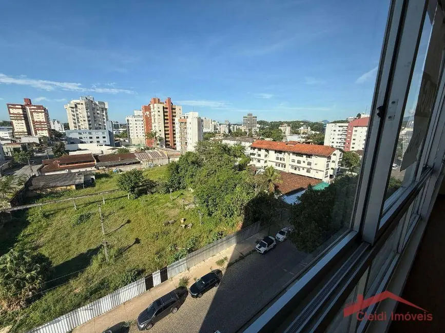 Foto 7 de Apartamento com 3 quartos para alugar, 135m2 em Anita Garibaldi, Joinville - SC