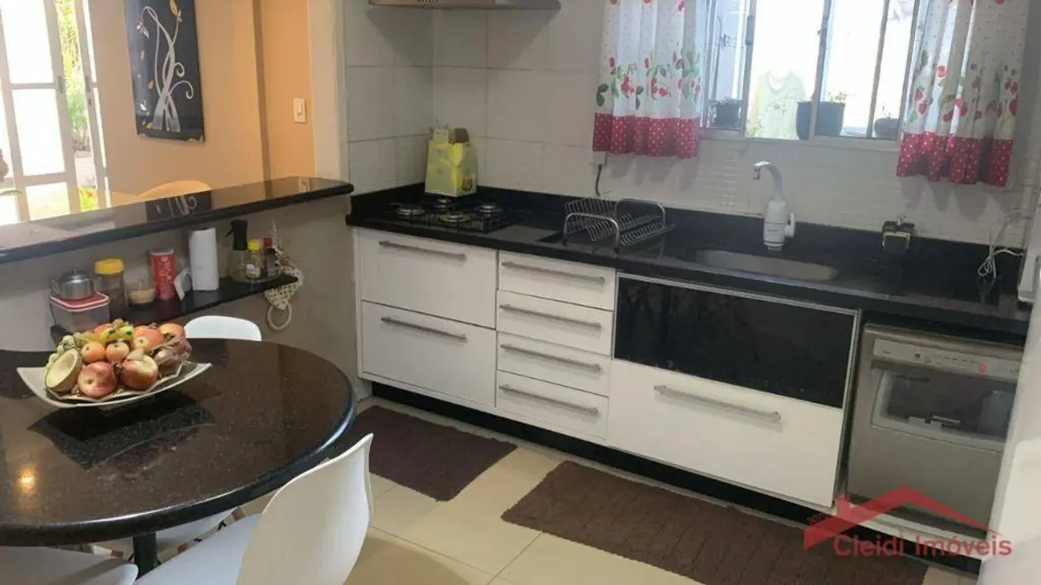 Foto 5 de Casa com 2 quartos à venda, 222m2 em Bucarein, Joinville - SC