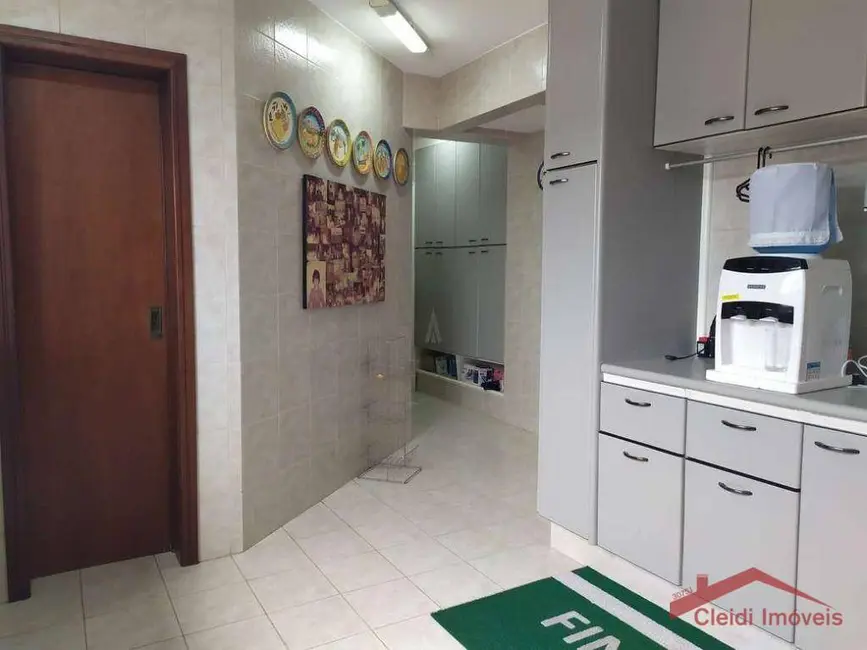 Foto 3 de Apartamento com 4 quartos à venda, 322m2 em América, Joinville - SC