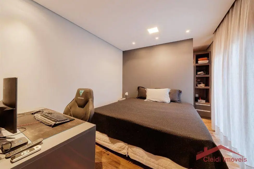 Foto 6 de Casa com 4 quartos à venda, 240m2 em Vila Nova, Joinville - SC