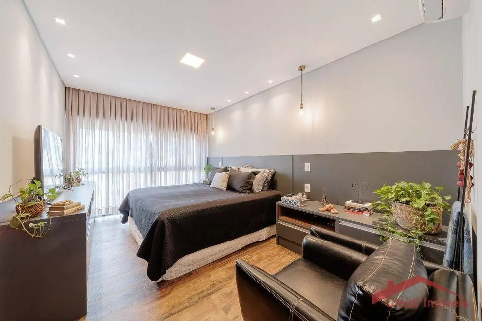 Foto 3 de Casa com 4 quartos à venda, 240m2 em Vila Nova, Joinville - SC